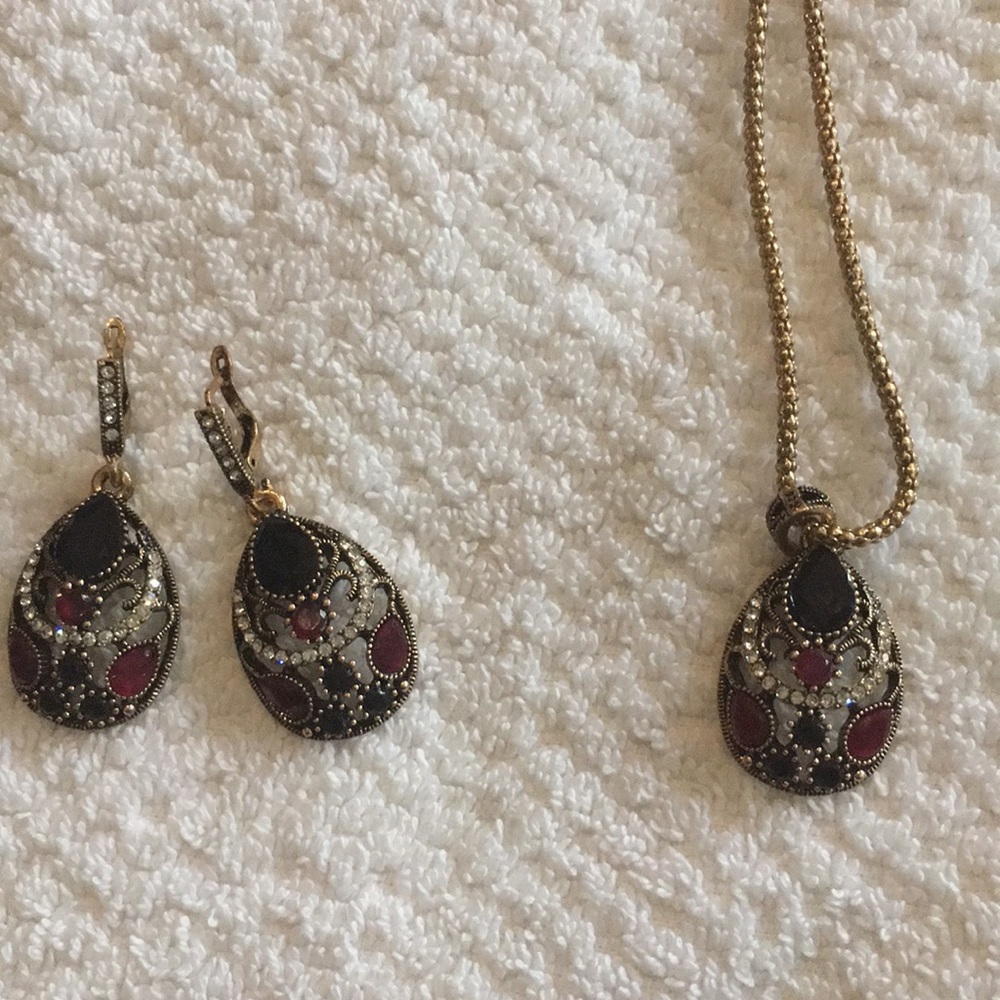 Jewelry - Picture 2 of 7